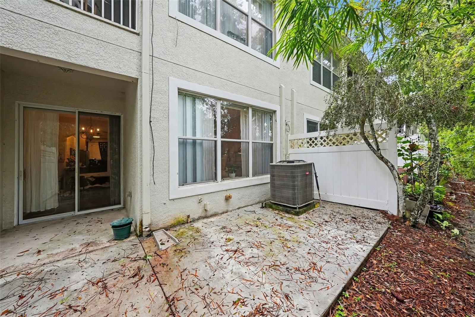 HAMPTON CHASE TOWNHOMES LOT 15 BLOCK 21 - Residential