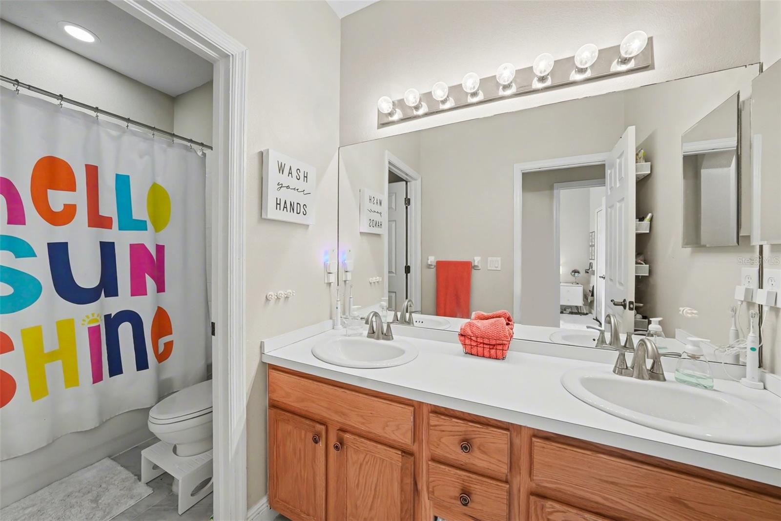 HAMPTON CHASE TOWNHOMES LOT 15 BLOCK 21 - Residential