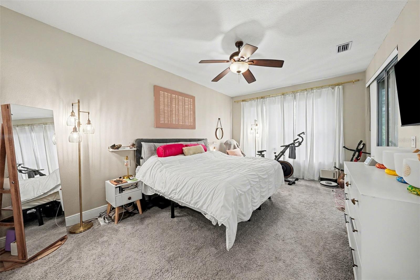 HAMPTON CHASE TOWNHOMES LOT 15 BLOCK 21 - Residential