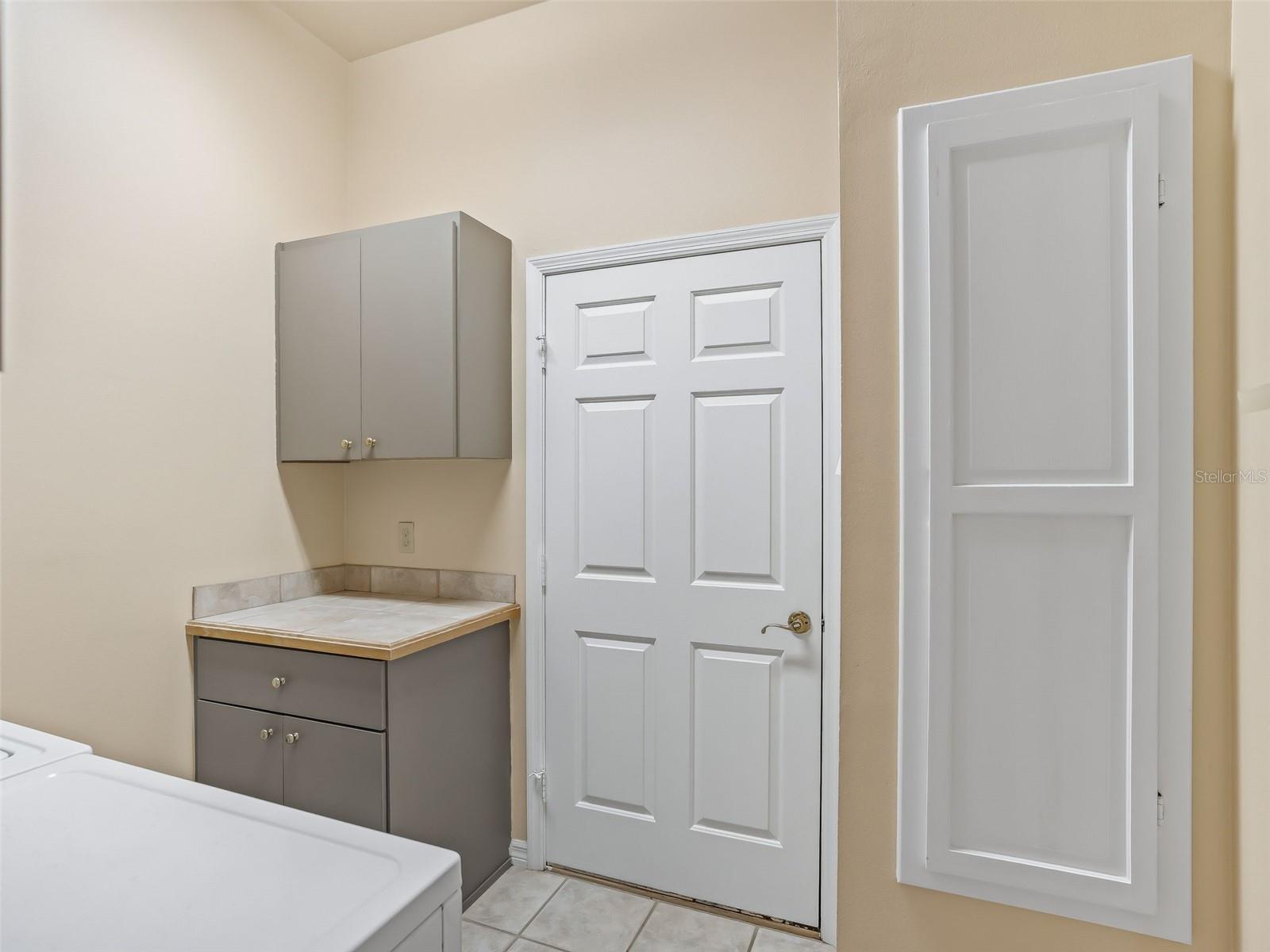 LAKES LADY LAKE - Residential