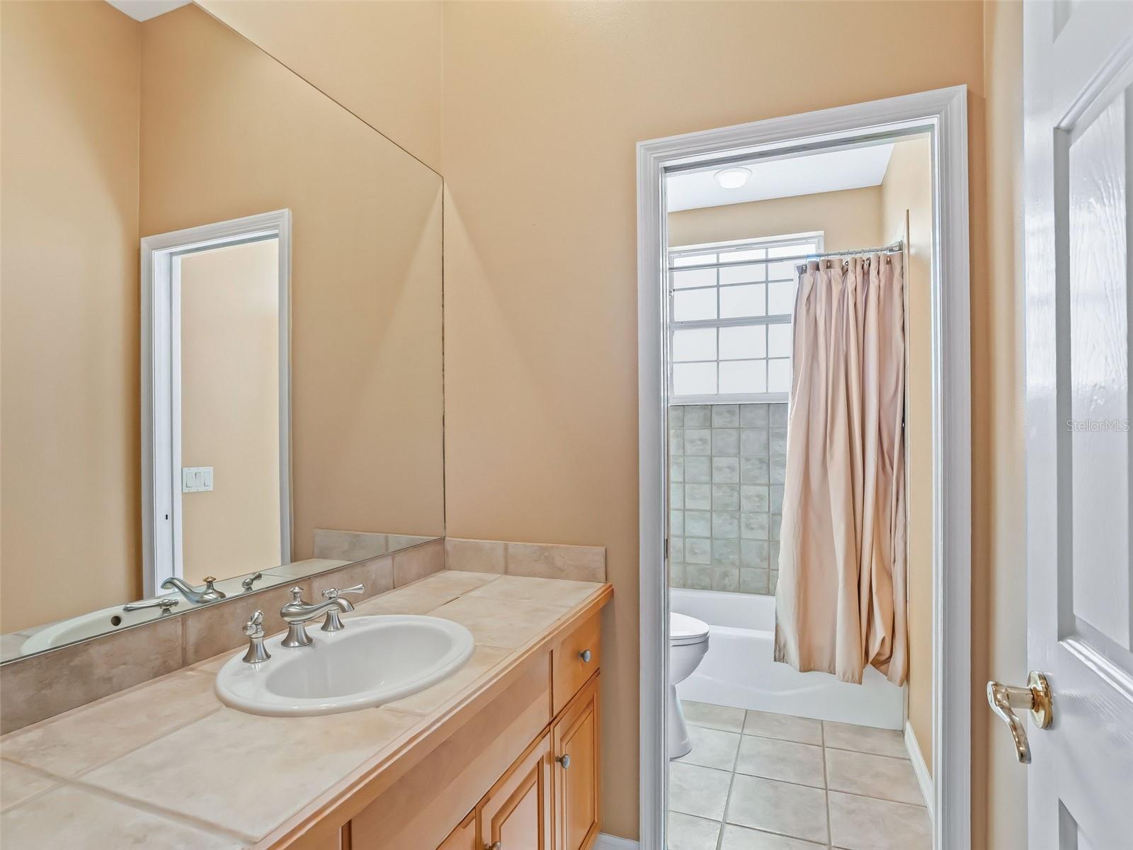 LAKES LADY LAKE - Residential