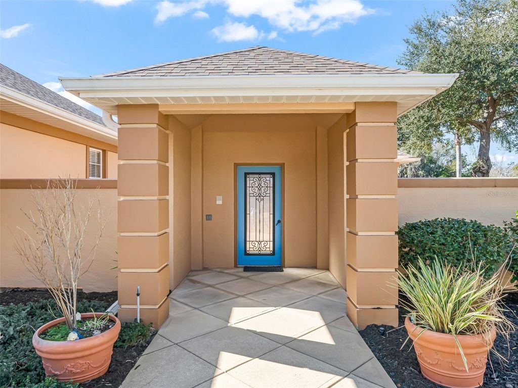 Photo of 1412 Meadow View Way, Lady Lake, FL 32159 (MLS # G5107500)