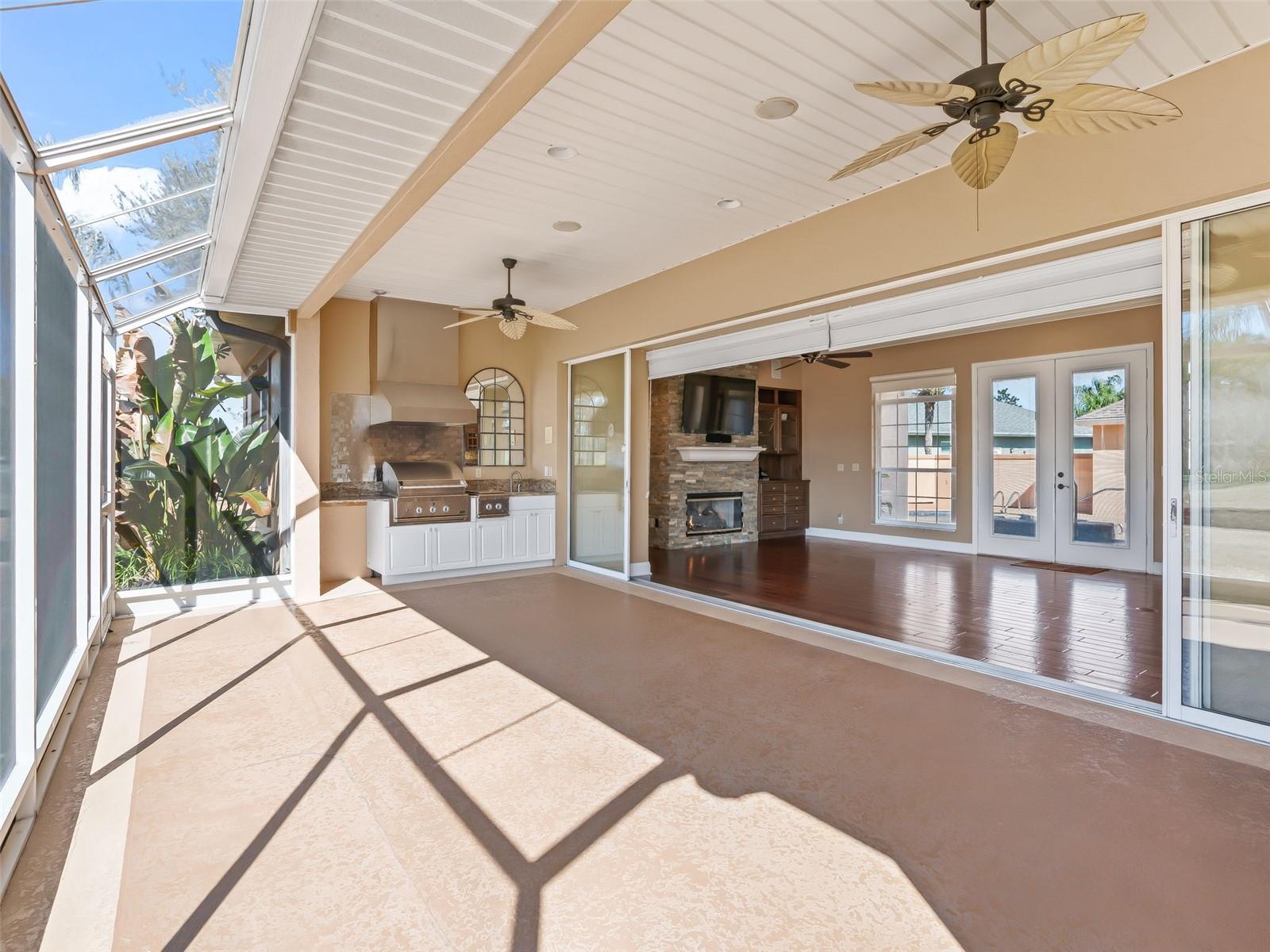 LAKES LADY LAKE - Residential