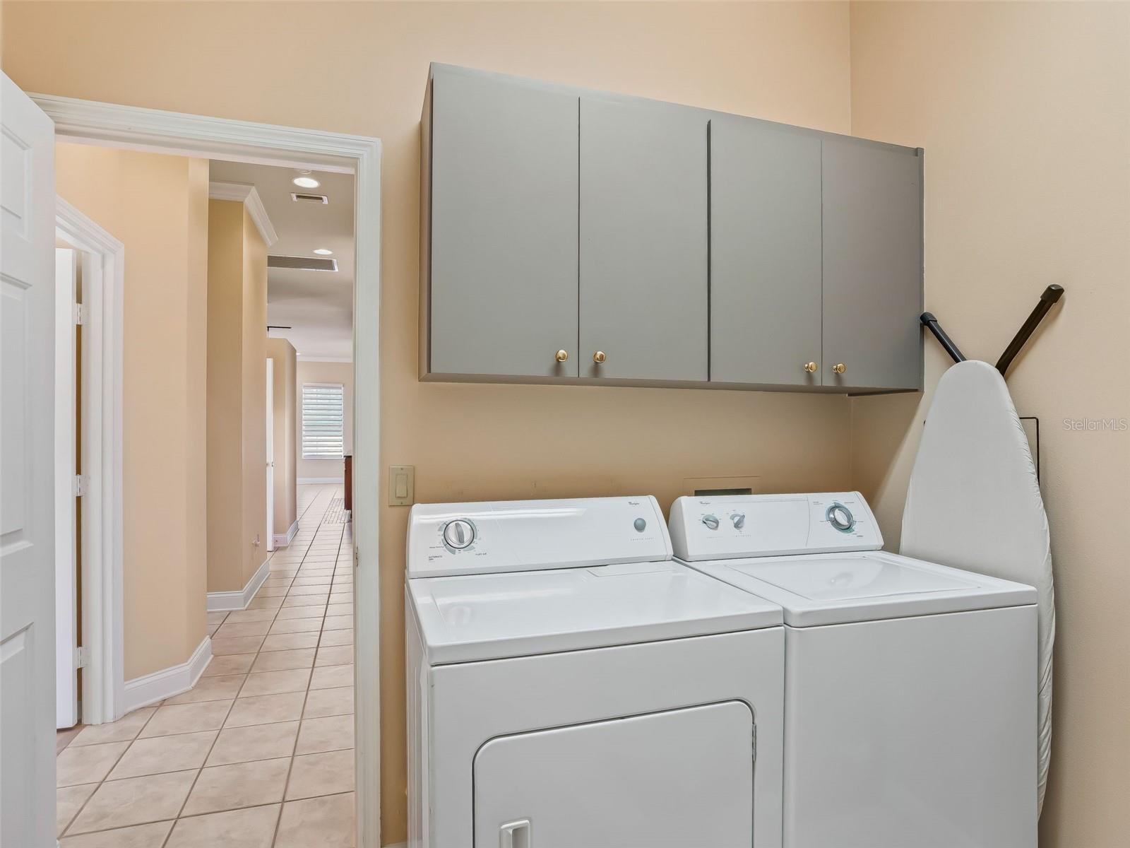 LAKES LADY LAKE - Residential