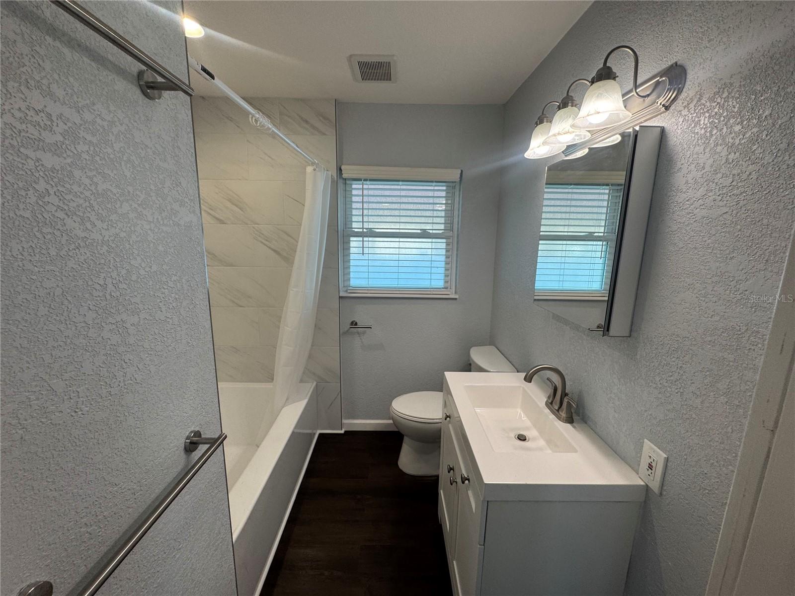 SHORE ACRES OVERLOOK SEC - Residential Lease