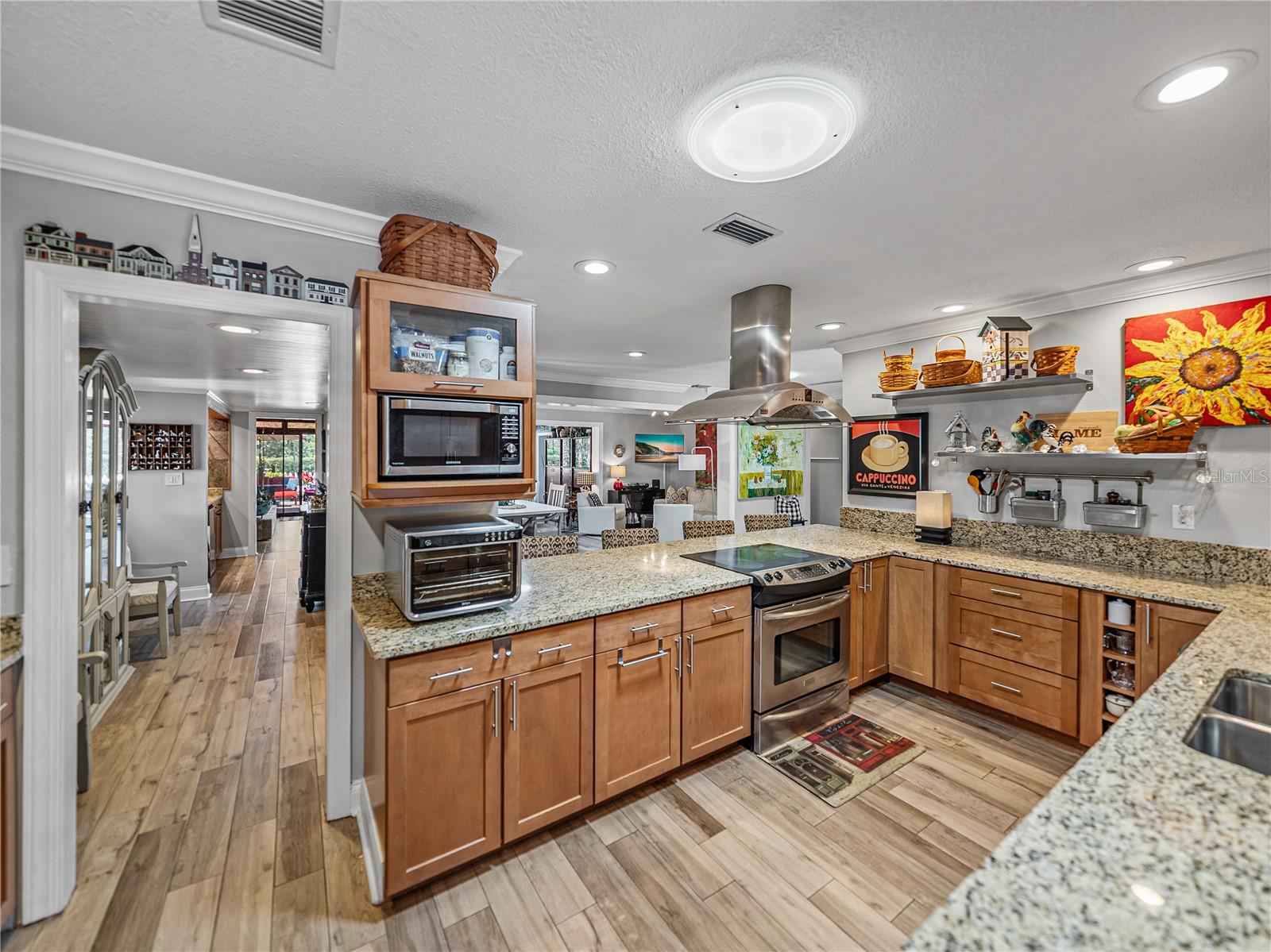 BELLEAIR ESTATES - Residential