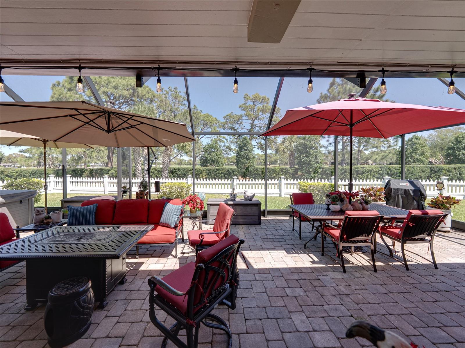 BELLEAIR ESTATES - Residential