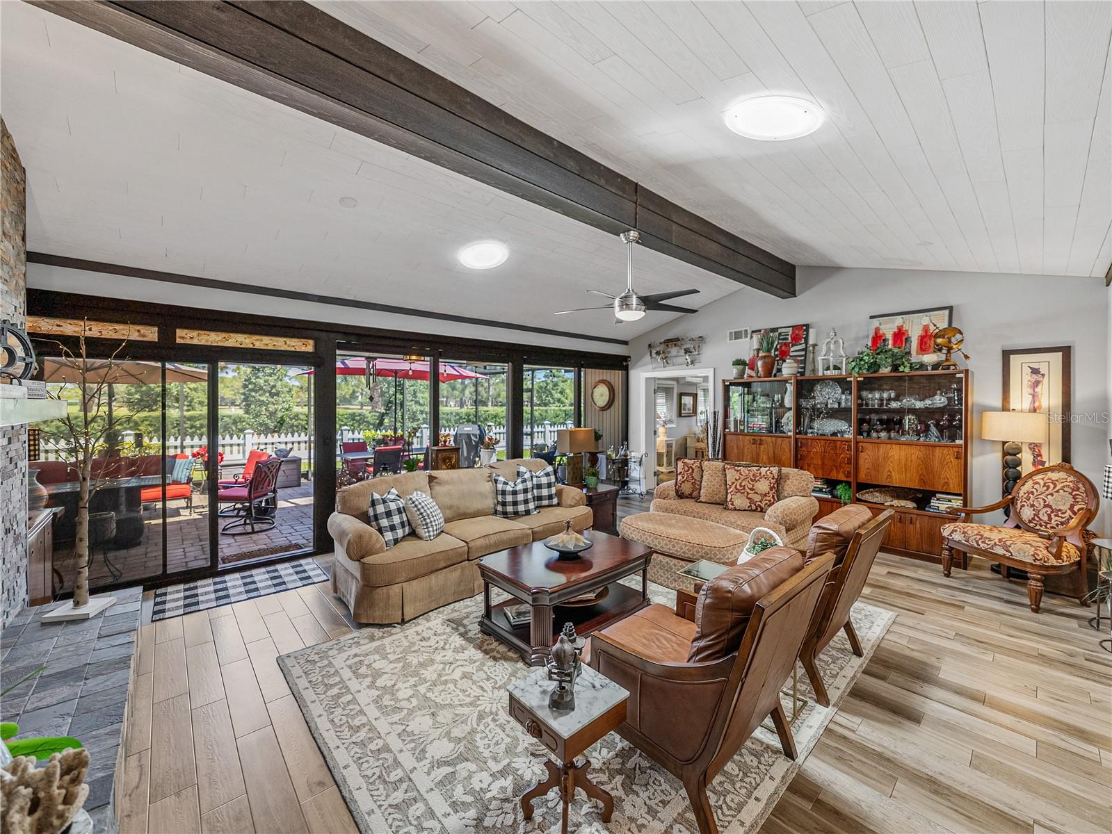 BELLEAIR ESTATES - Residential