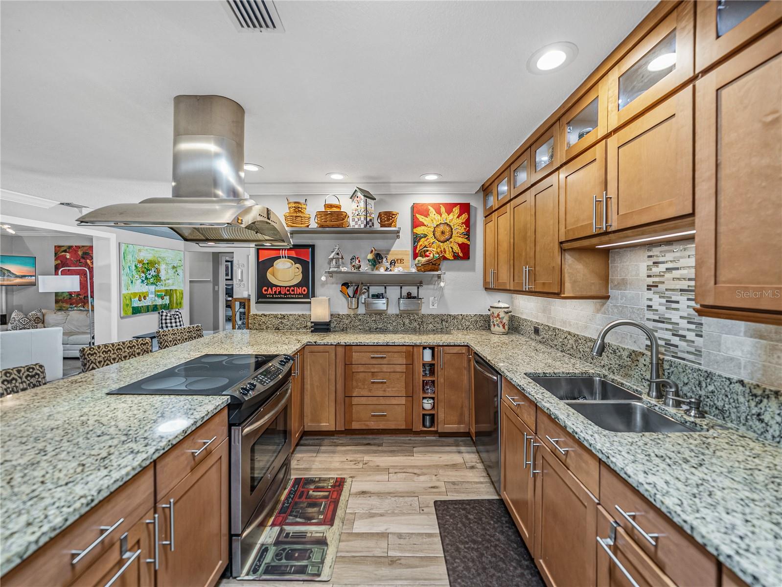 BELLEAIR ESTATES - Residential