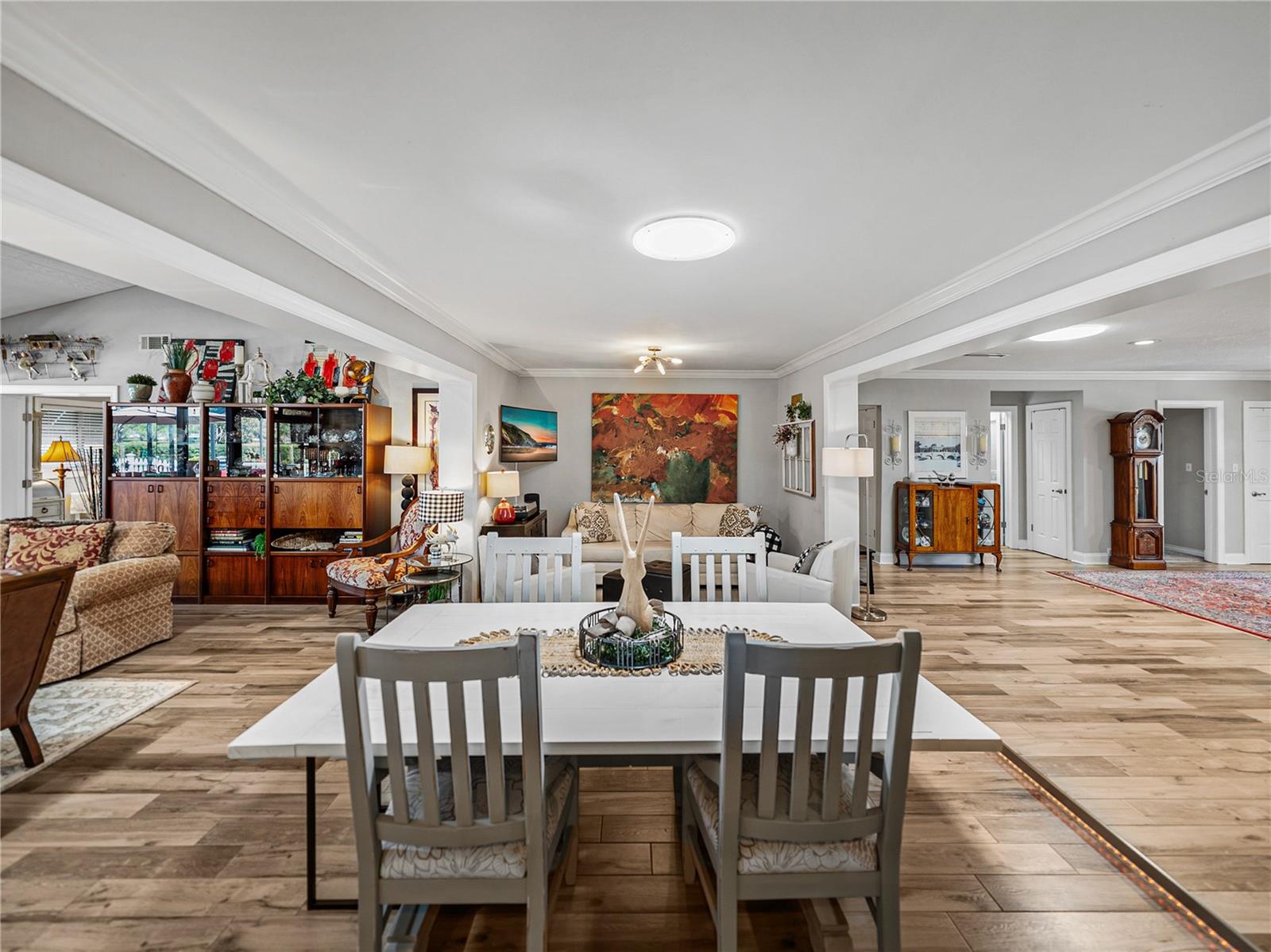 BELLEAIR ESTATES - Residential