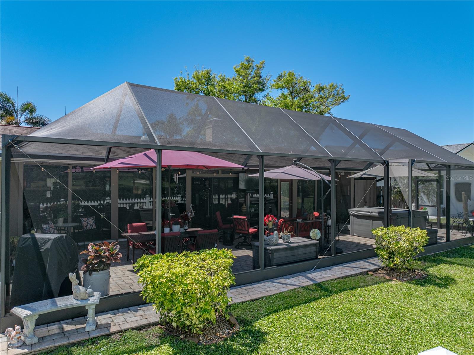 BELLEAIR ESTATES - Residential