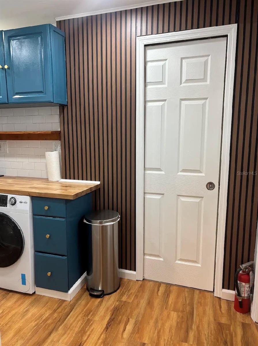 MEADOW LAWN 11TH ADD - Residential Lease