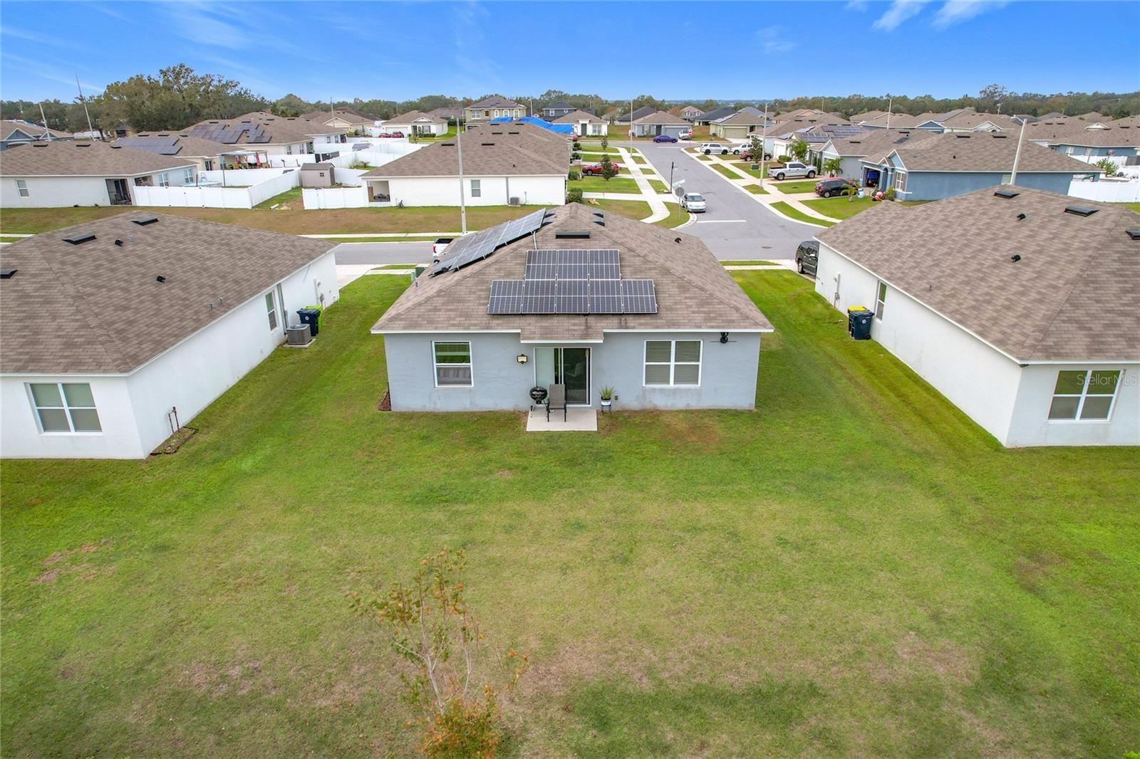 AUBURNDALE MANOR - Residential