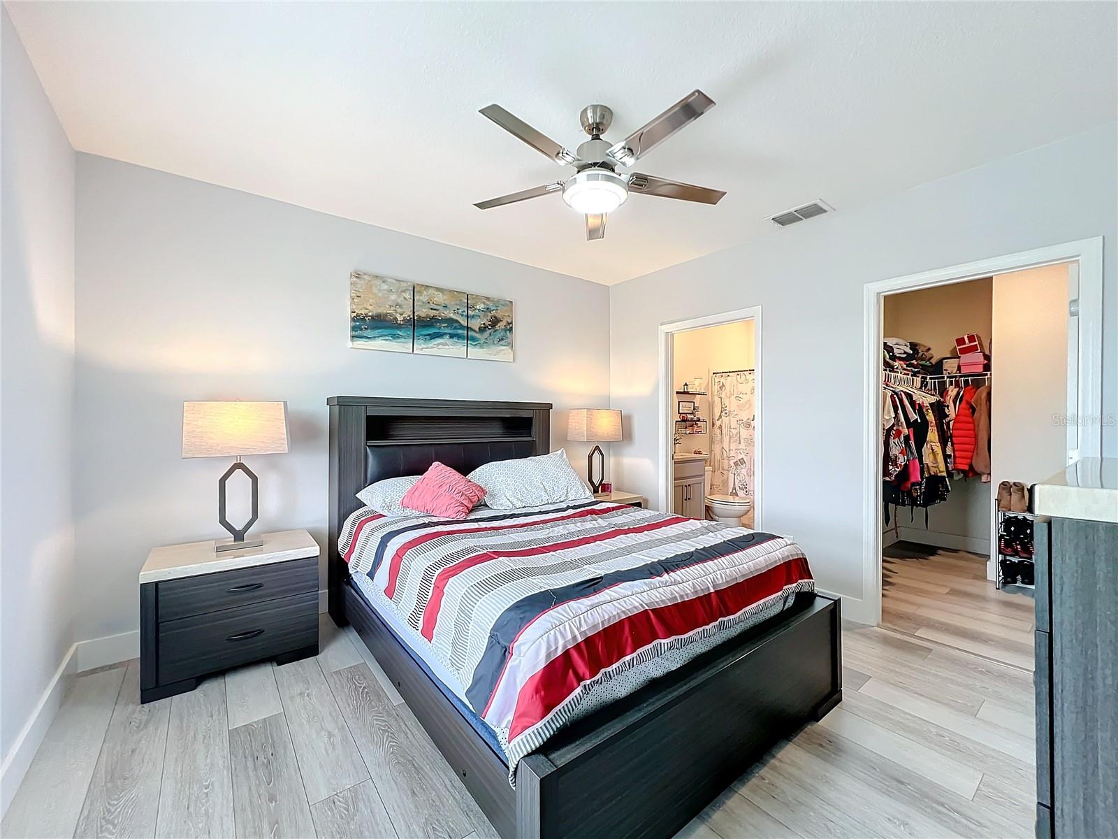 AUBURNDALE MANOR - Residential