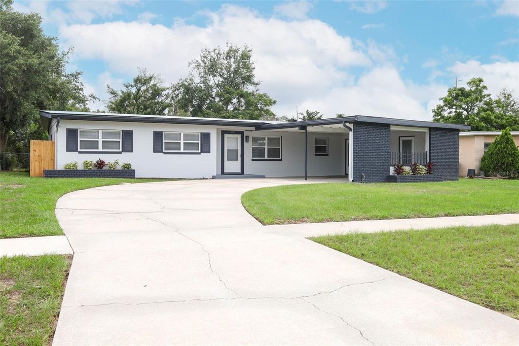 Photo of 4422 Gilpin Way, Orlando, FL 32812 (MLS # O6414269)