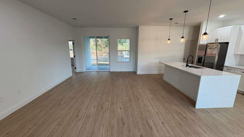 CITRUS SPGS UNIT 04 - Residential Lease