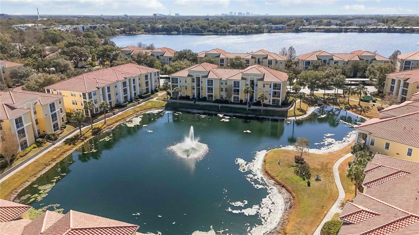 VISCONTI WEST CONDO - Residential