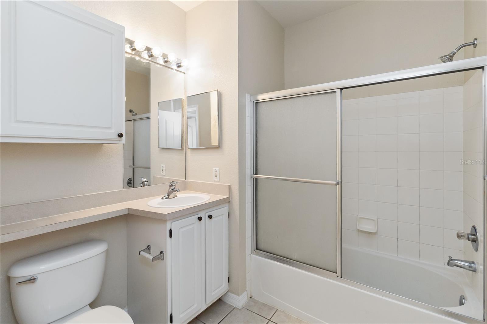 VISCONTI WEST CONDO - Residential