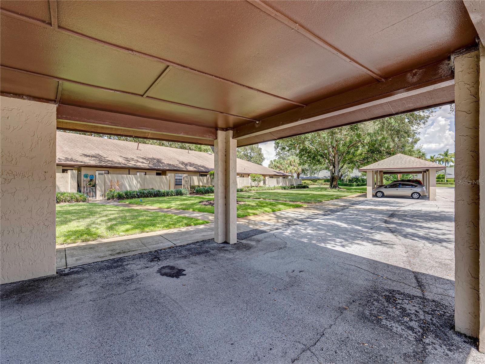 GO-3/CYPRESSWOOD GOLF VILLAS - Residential