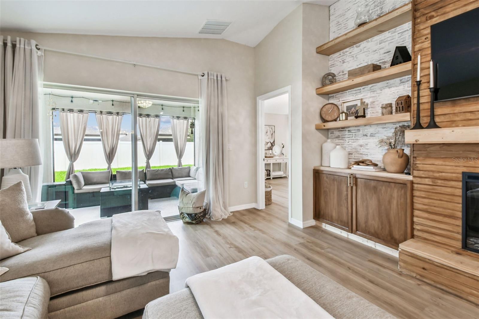 B AND D HAWKSTONE PHASE I - Residential