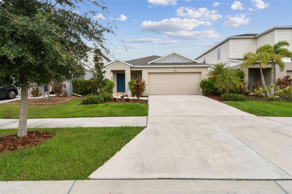 Photo of 14614 Brumby Ridge Avenue, Lithia, FL 33547 (MLS # TB8429486)