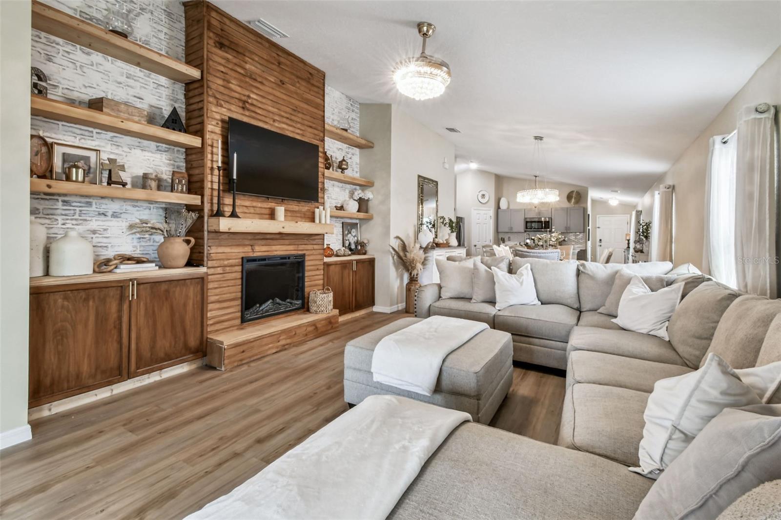 B AND D HAWKSTONE PHASE I - Residential