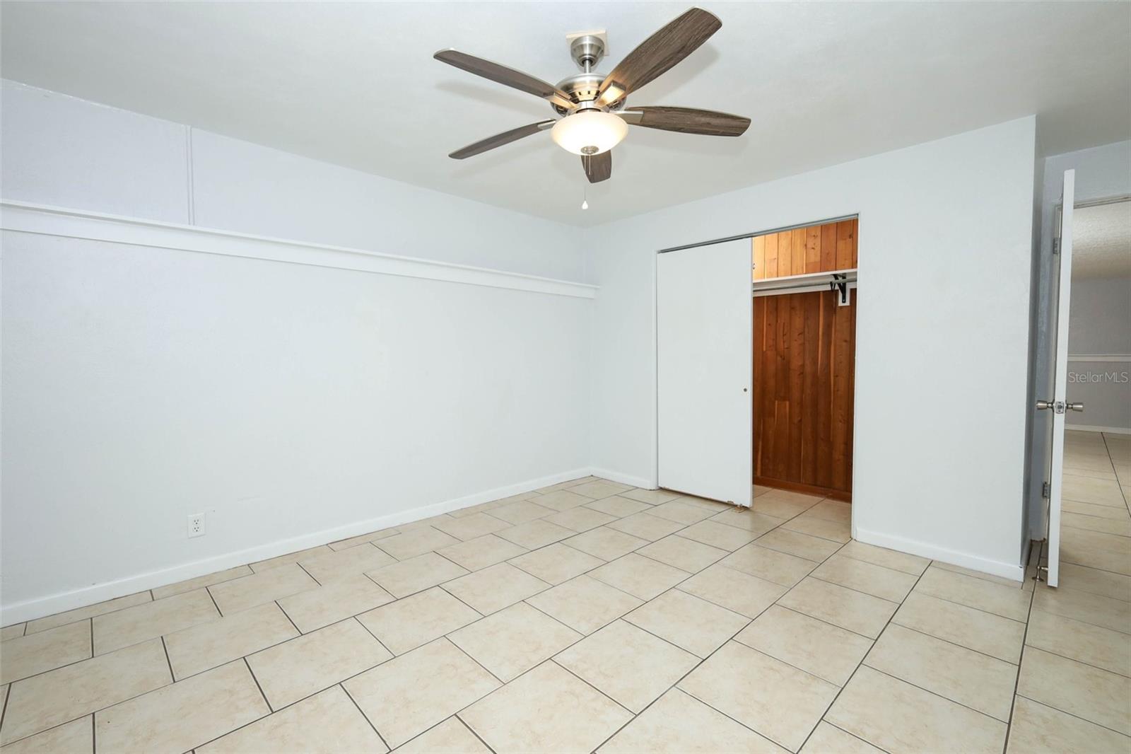 CLERMONT SUNNYSIDE UNIT - Residential Income