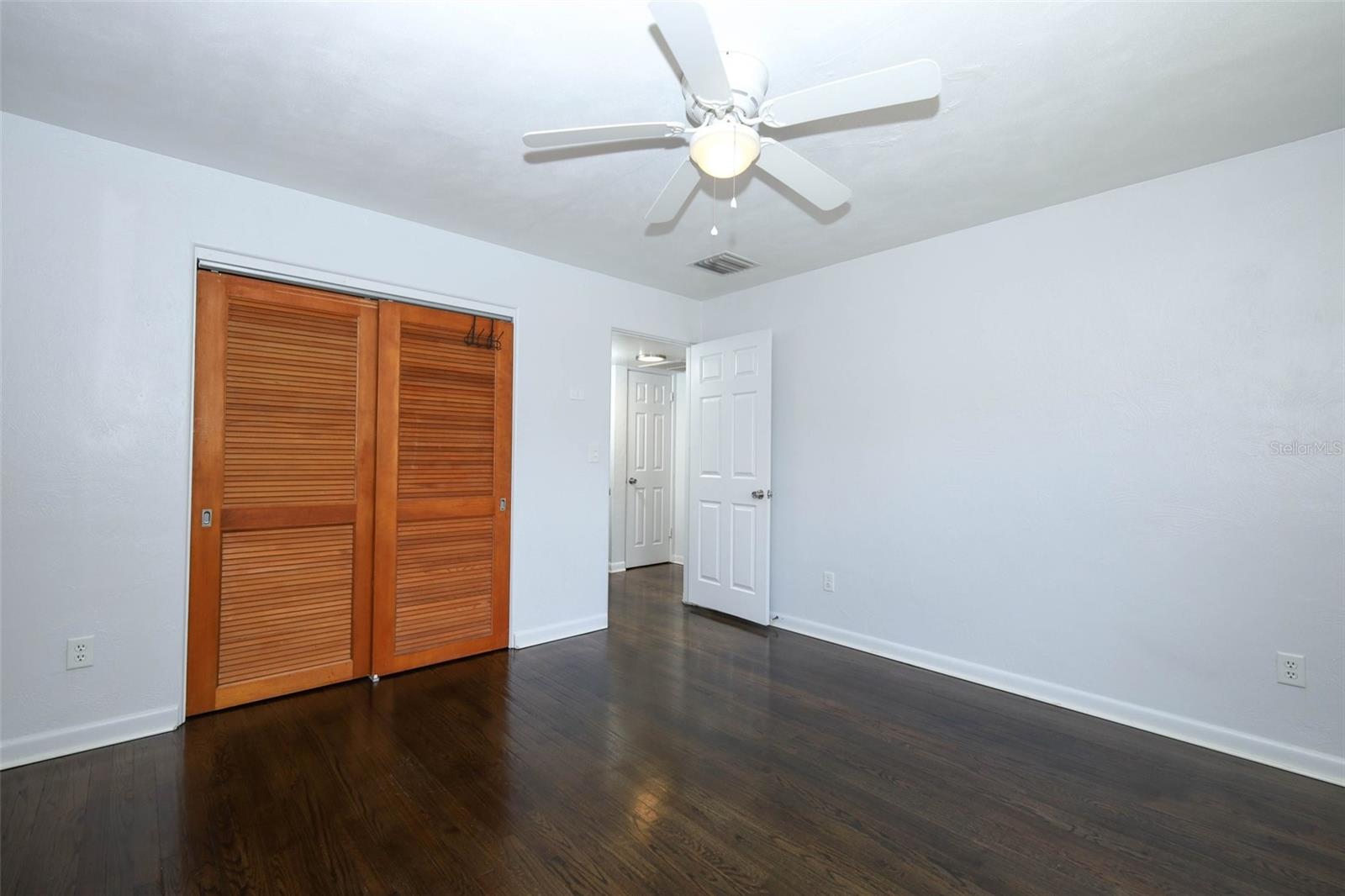 CLERMONT SUNNYSIDE UNIT - Residential Income