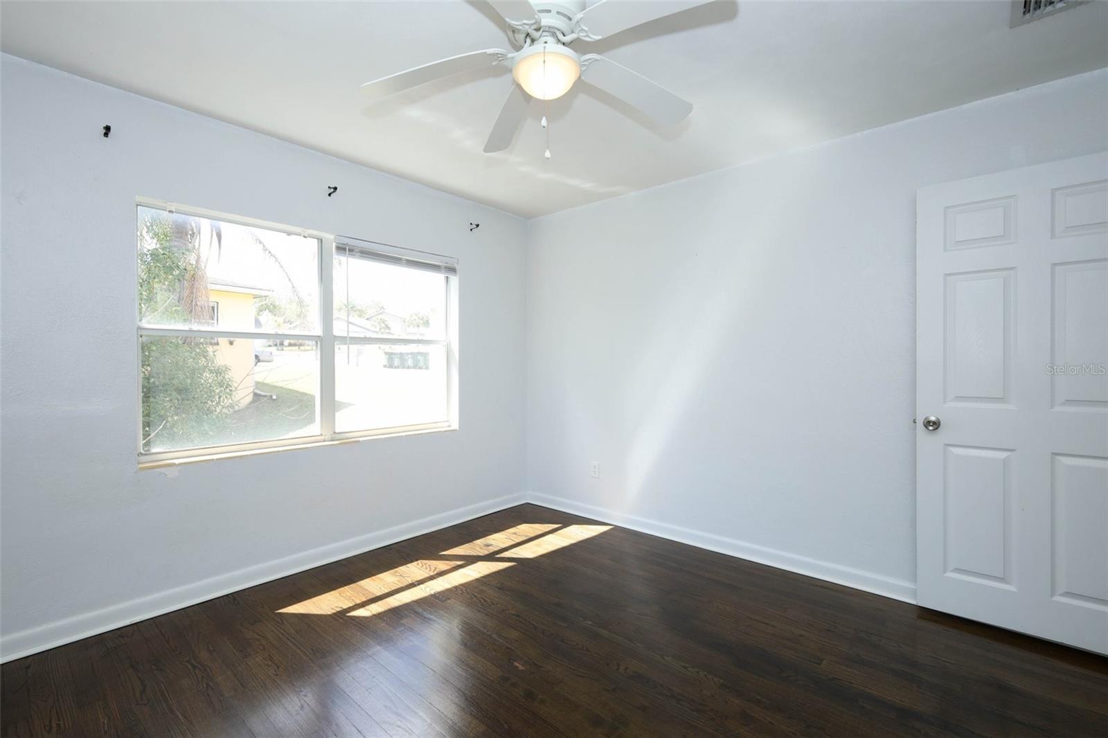 CLERMONT SUNNYSIDE UNIT - Residential Income