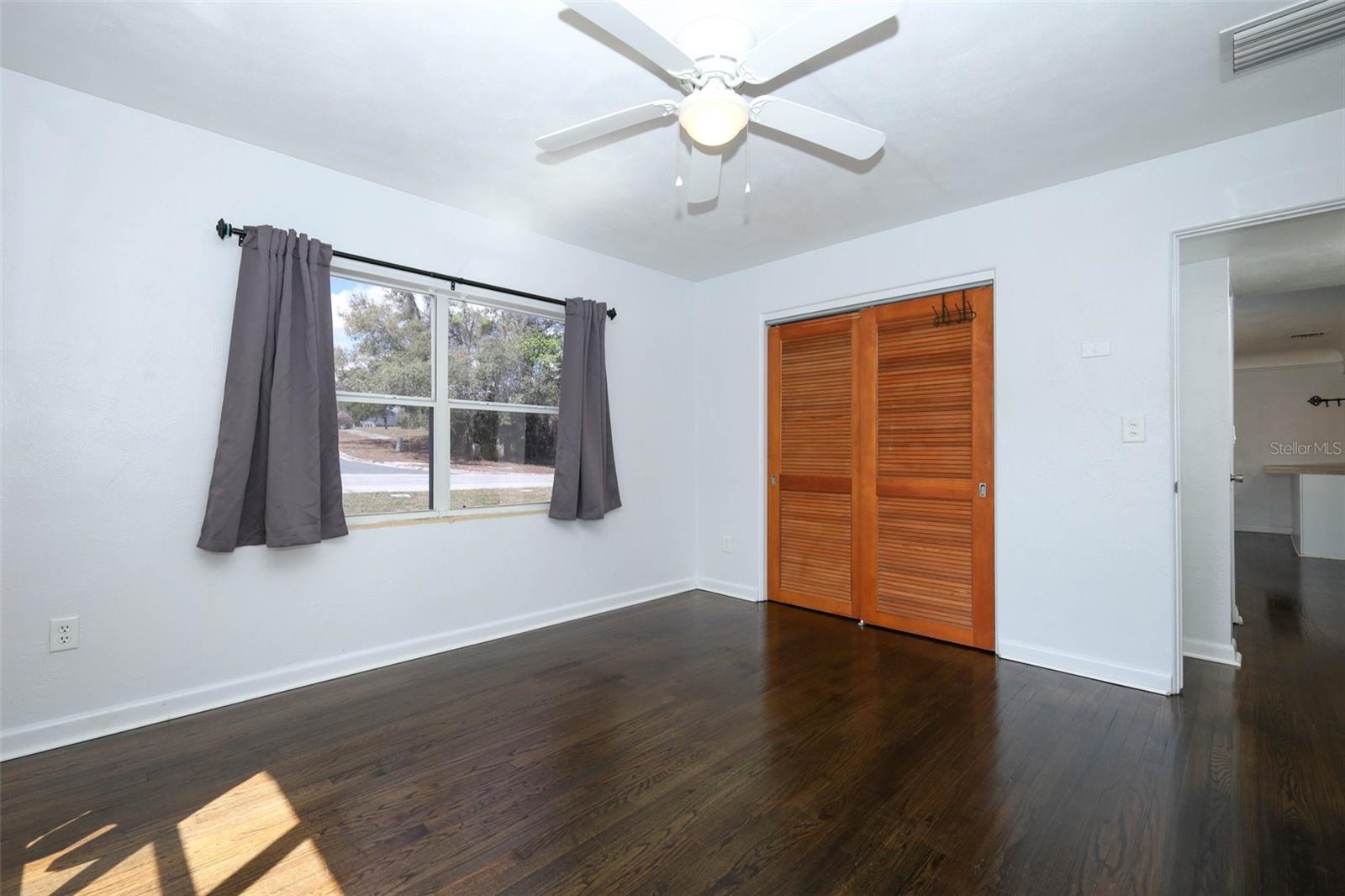 CLERMONT SUNNYSIDE UNIT - Residential Income