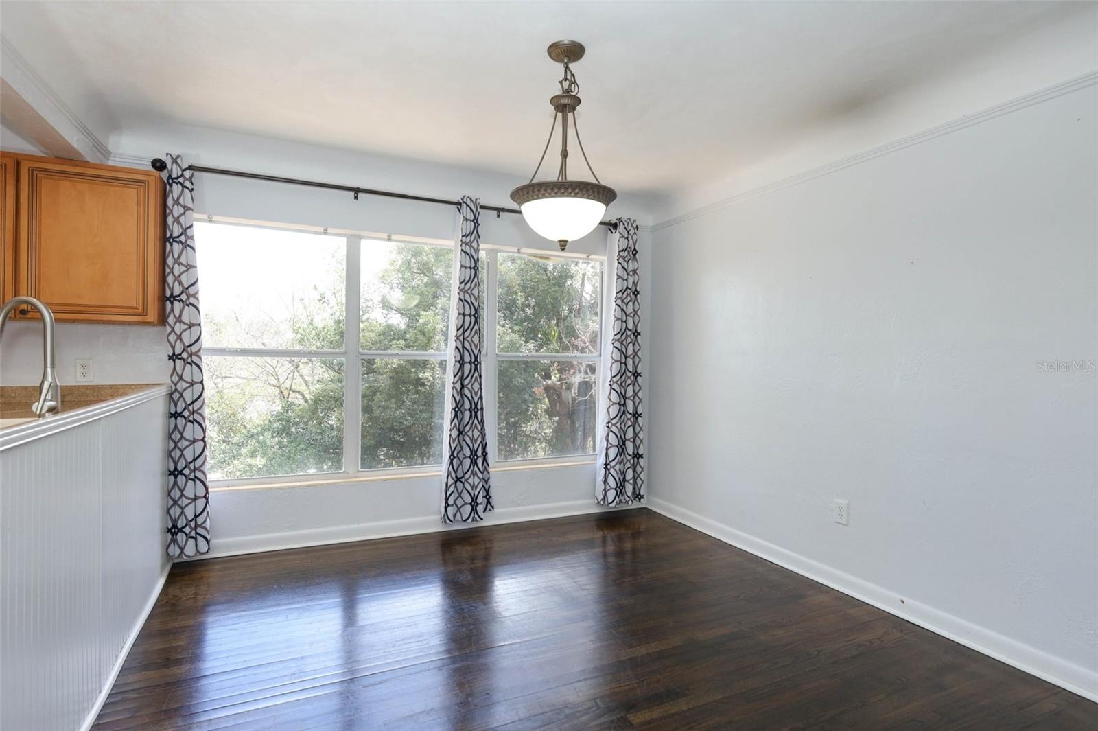 CLERMONT SUNNYSIDE UNIT - Residential Income