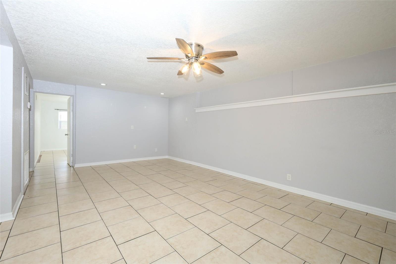 CLERMONT SUNNYSIDE UNIT - Residential Income