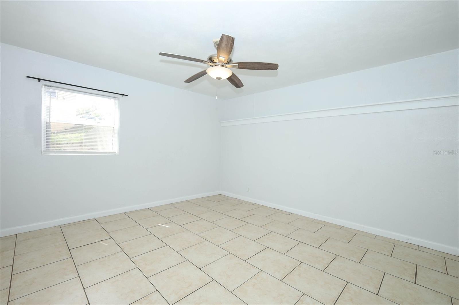 CLERMONT SUNNYSIDE UNIT - Residential Income