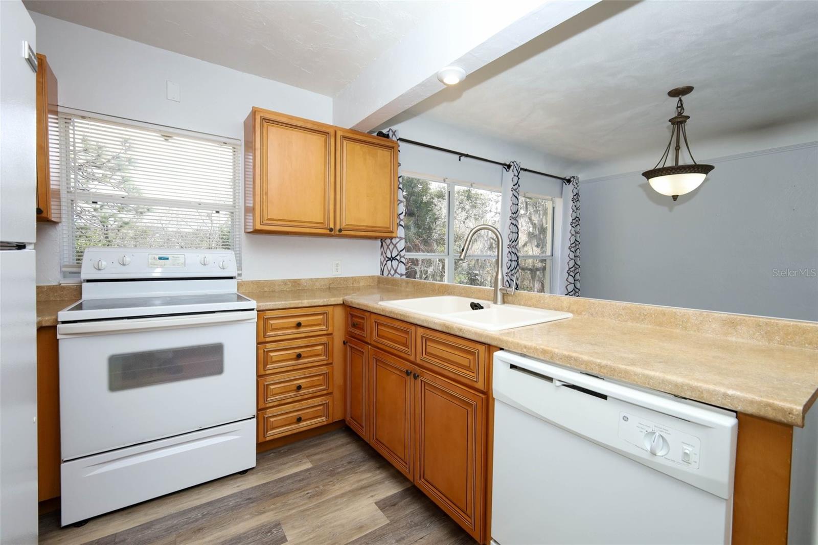 CLERMONT SUNNYSIDE UNIT - Residential Income