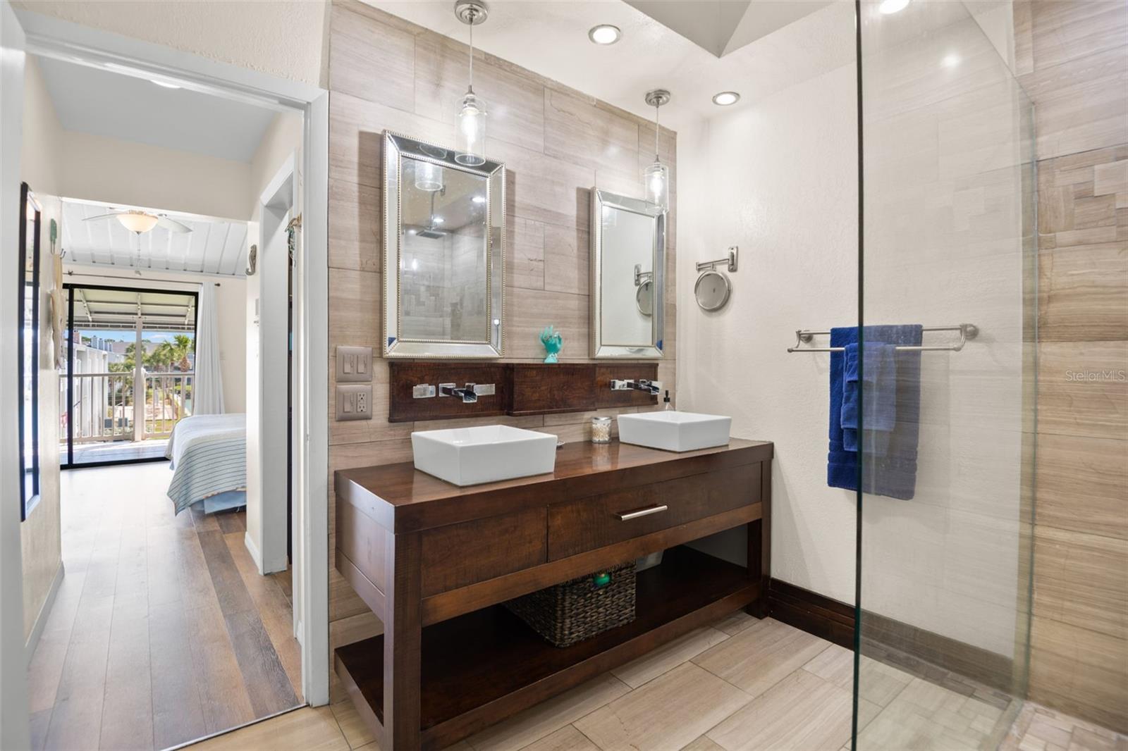 CAPRI HARBOR CONDO - Residential