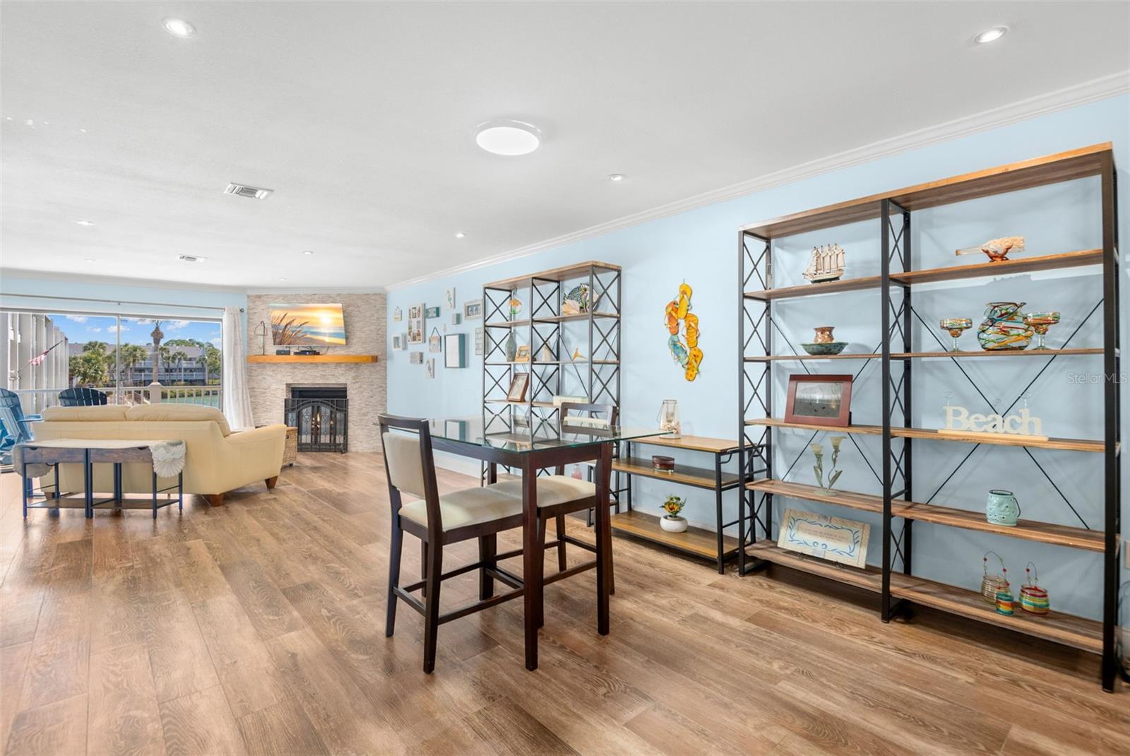 CAPRI HARBOR CONDO - Residential