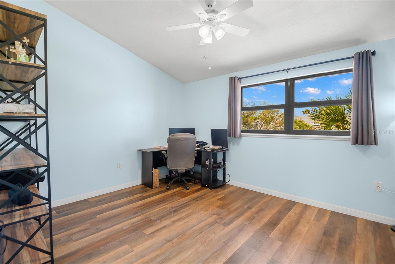 CAPRI HARBOR CONDO - Residential