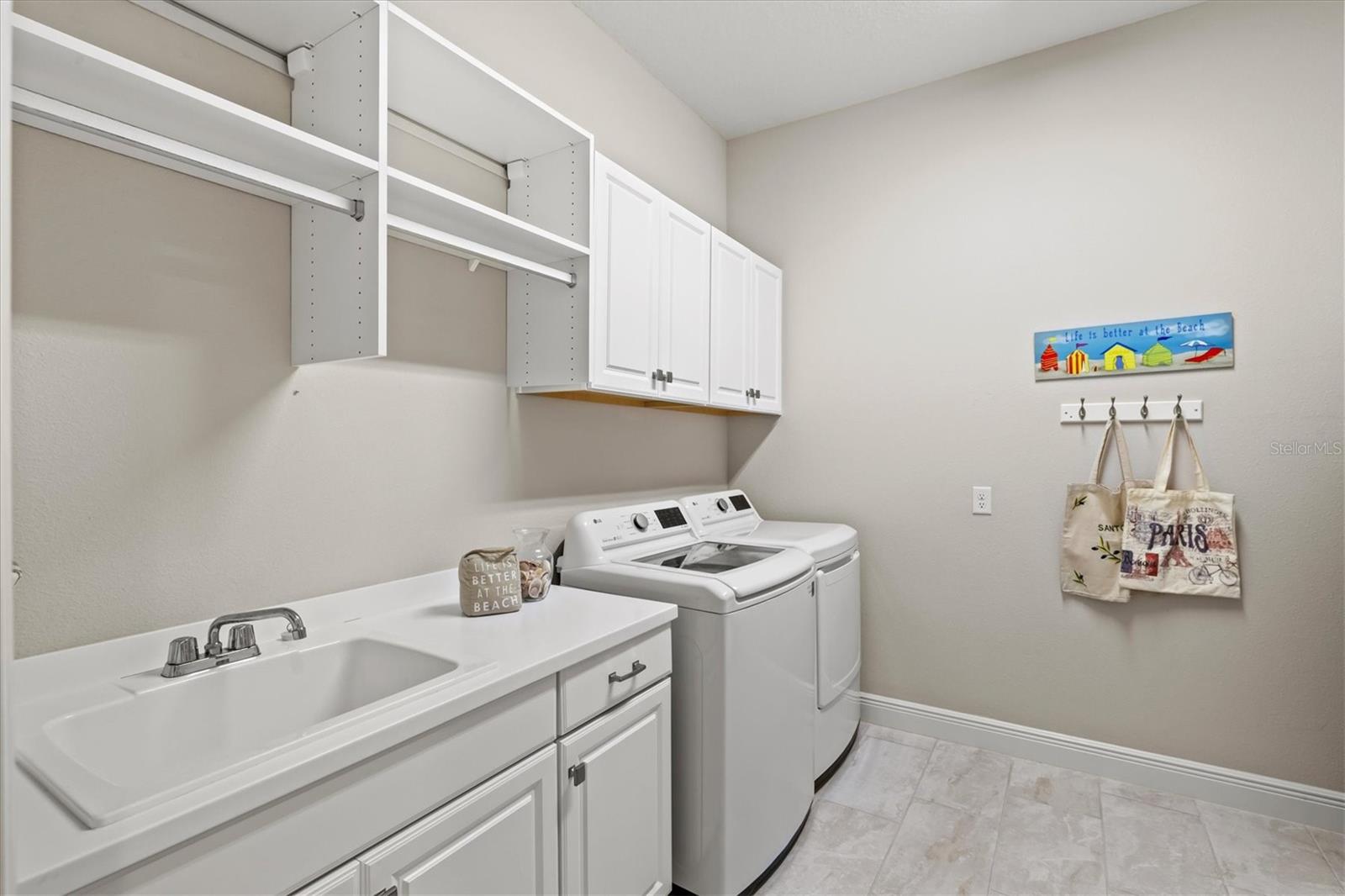 GRAND PALM PH 3B - Residential
