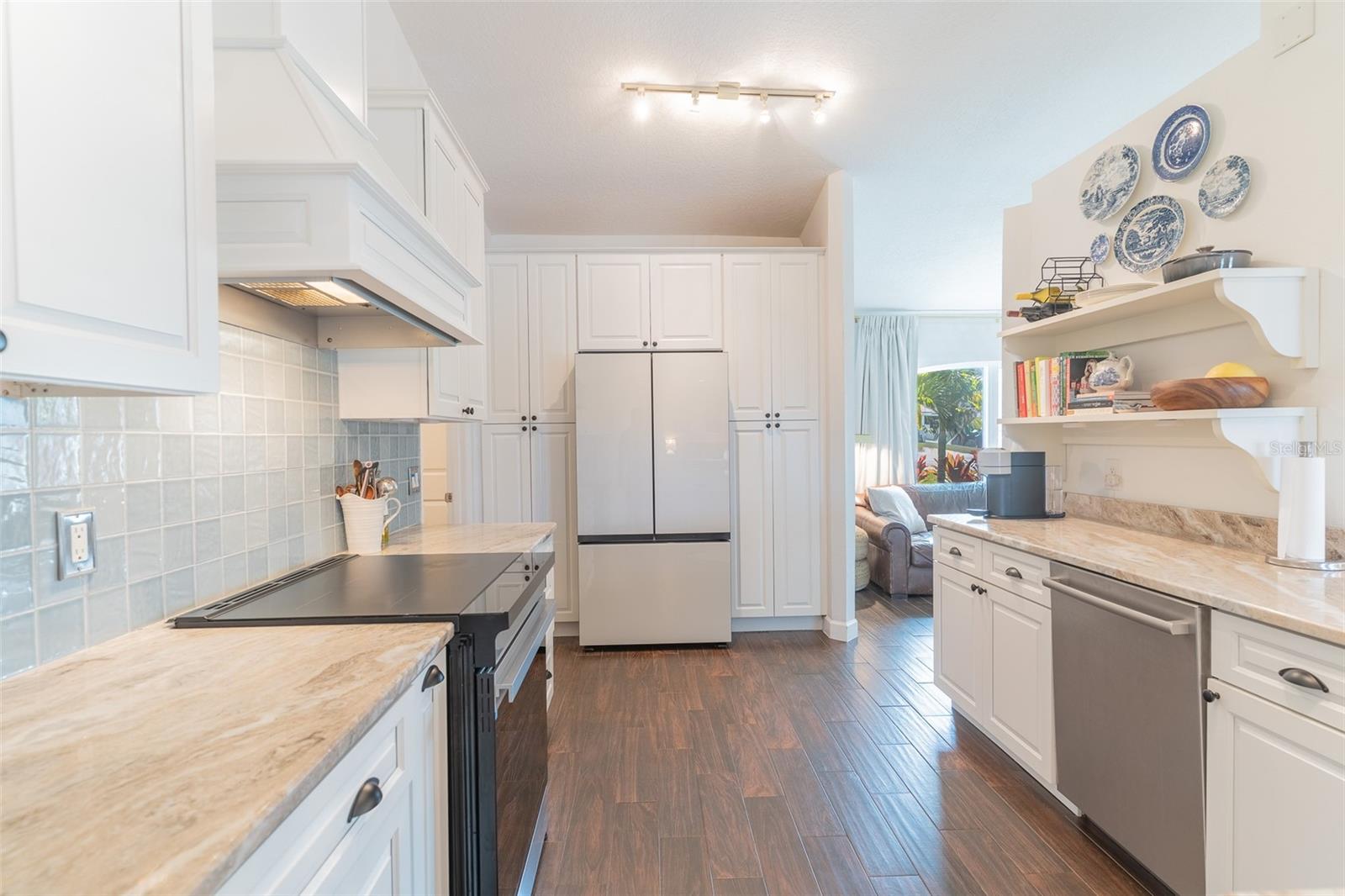 WEST CANNON TERRACE - Residential