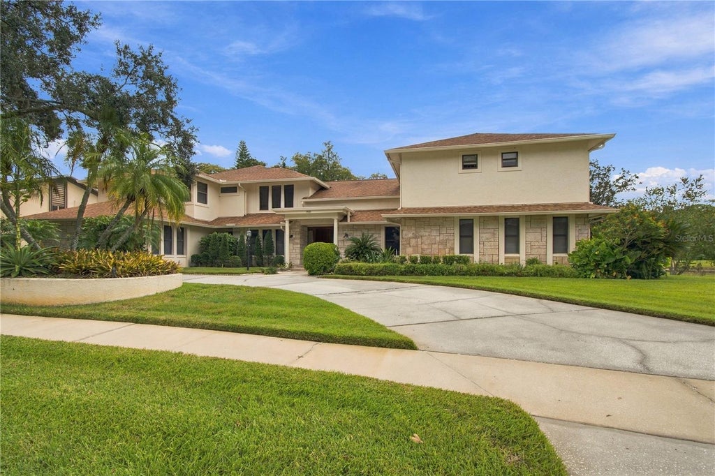 Photo of 14601 Anchoret Road, Tampa, FL 33618 (MLS # TB8553174)