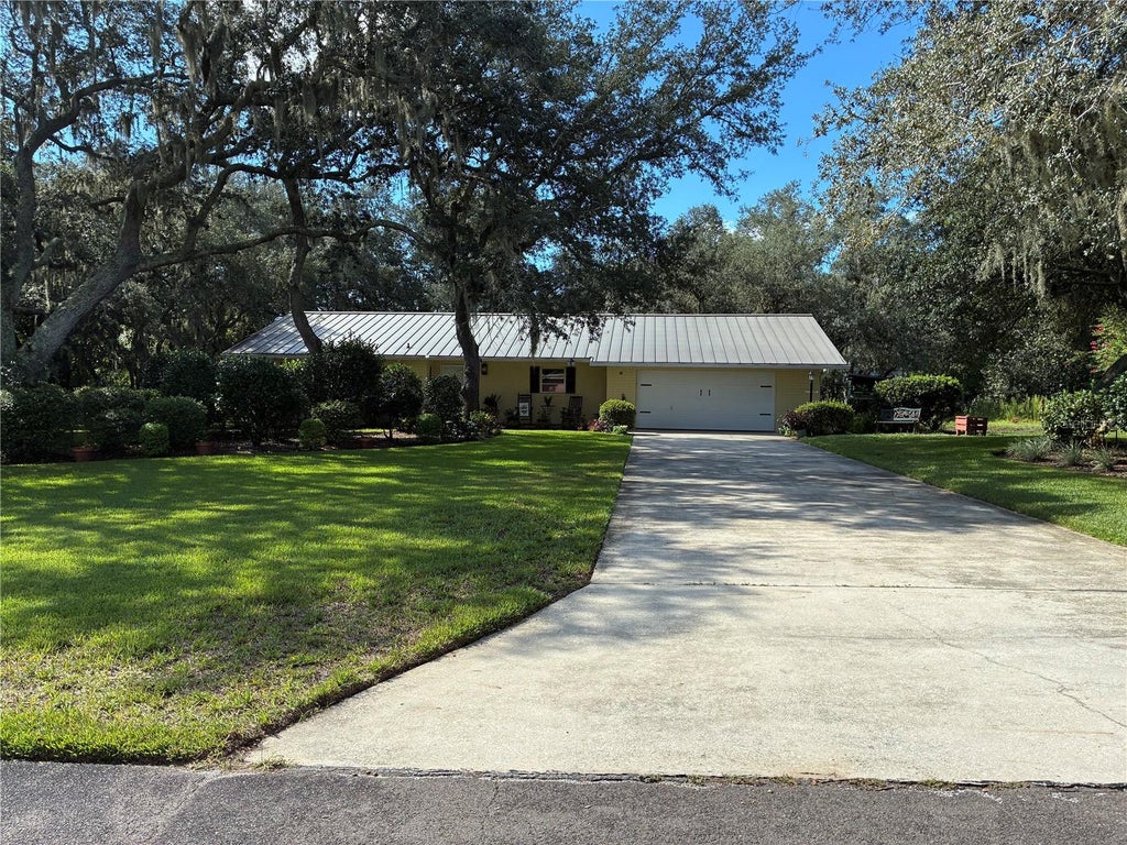 Photo of 41 Spring Lane, Haines City, FL 33844 (MLS # P4939782)