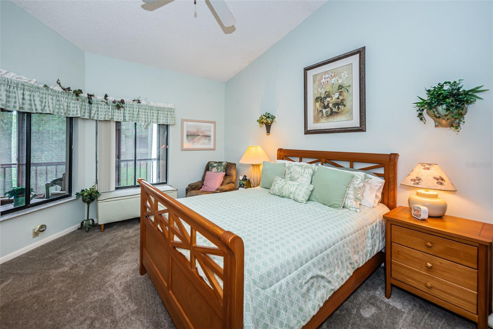 LANDMARK OAKS CONDO - Residential