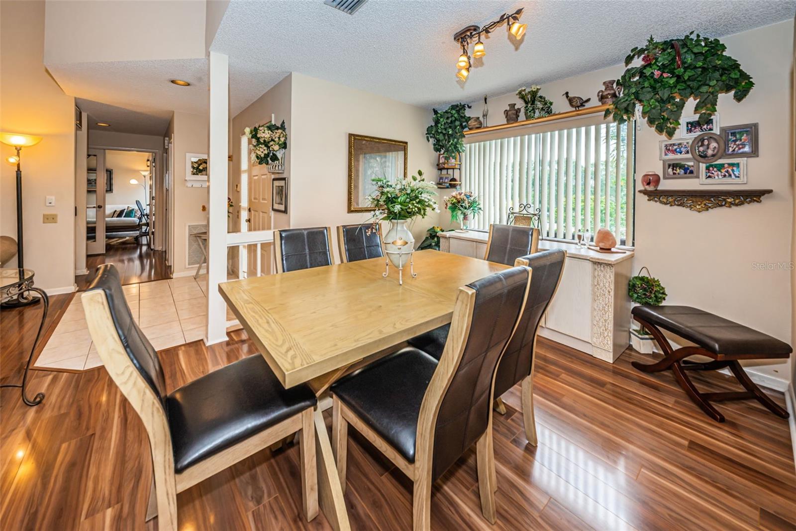 LANDMARK OAKS CONDO - Residential