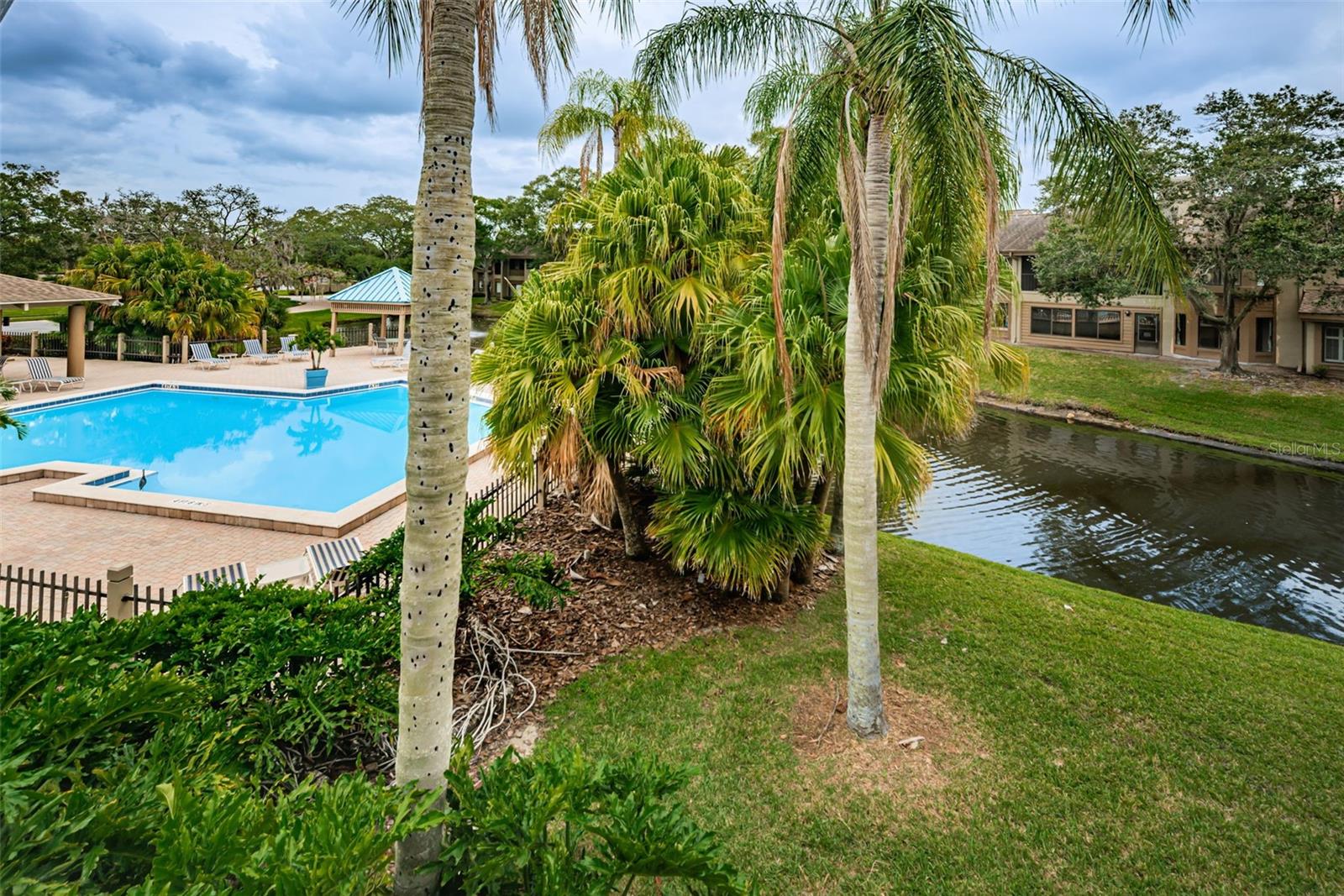 LANDMARK OAKS CONDO - Residential