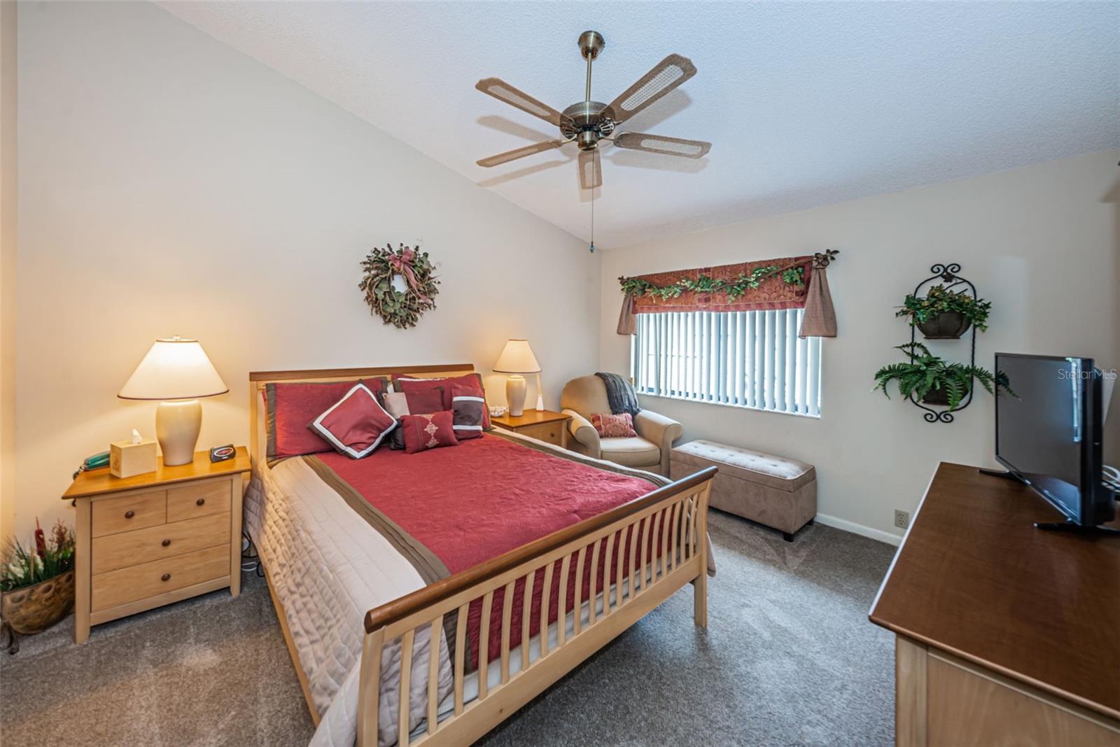 LANDMARK OAKS CONDO - Residential