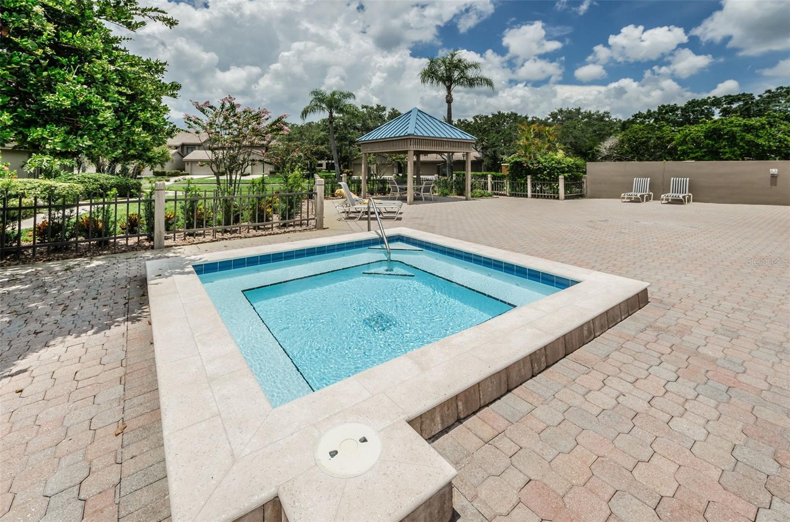 LANDMARK OAKS CONDO - Residential