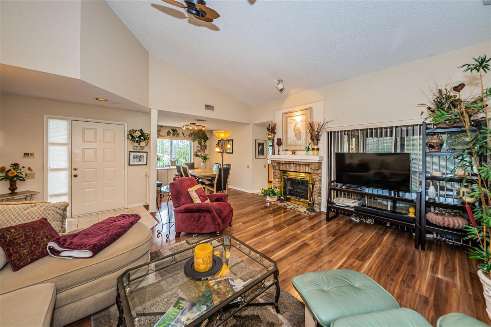 LANDMARK OAKS CONDO - Residential