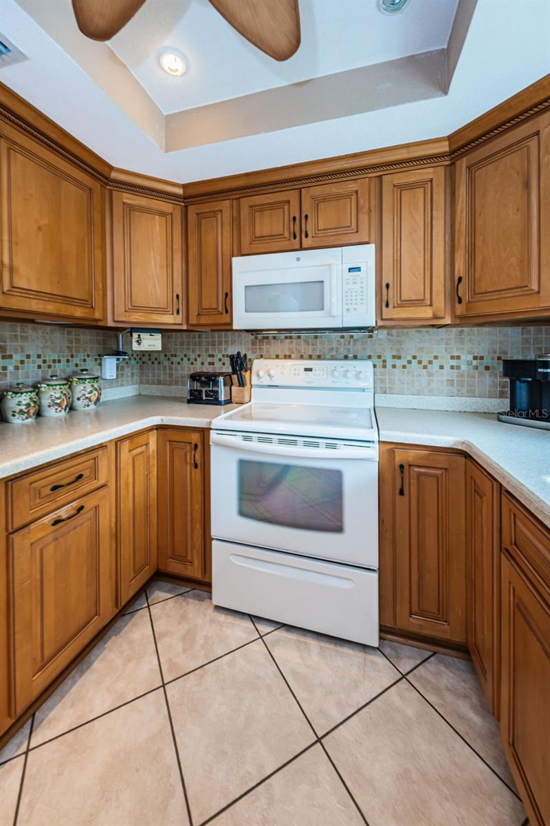 LANDMARK OAKS CONDO - Residential