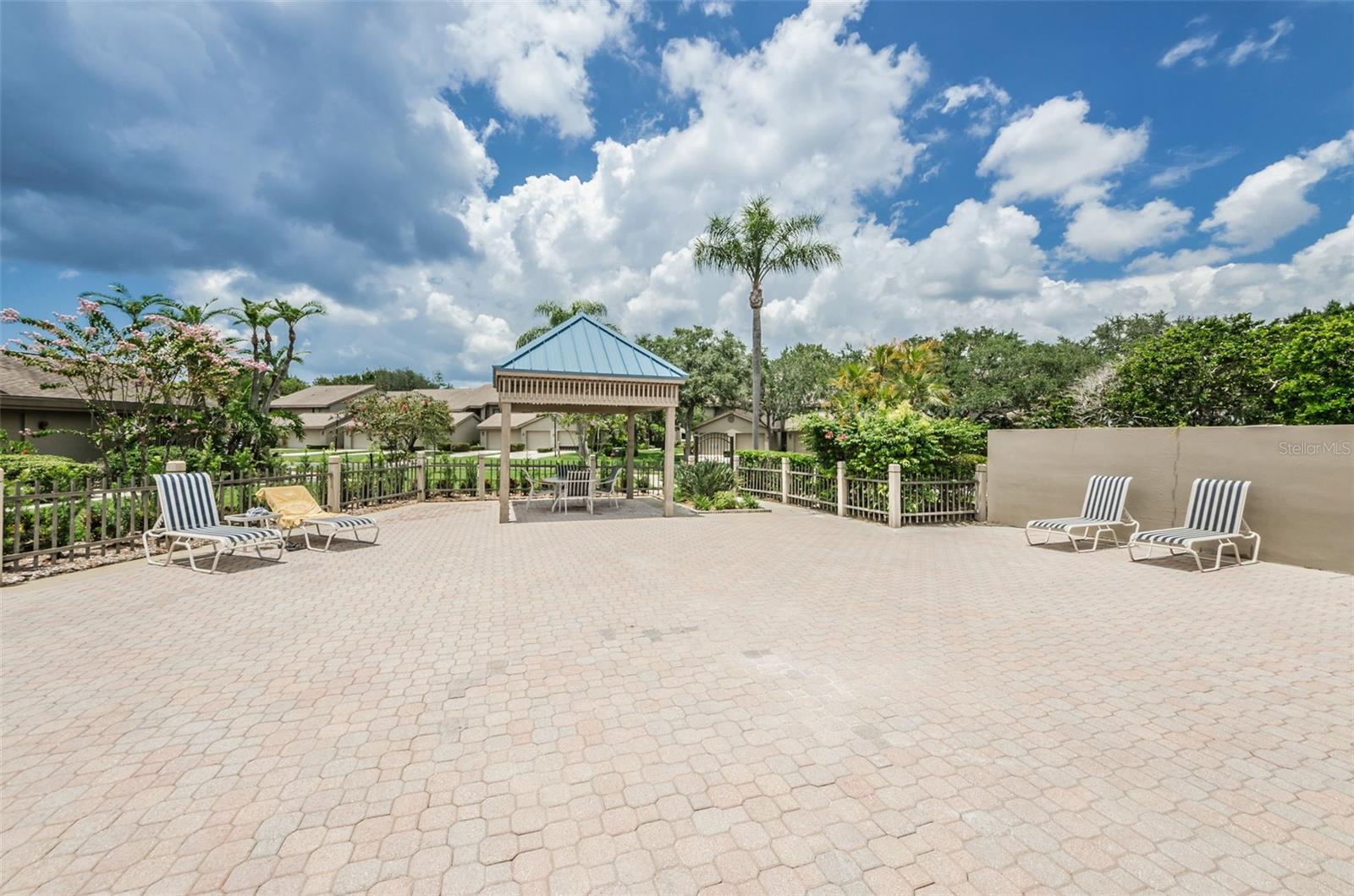 LANDMARK OAKS CONDO - Residential