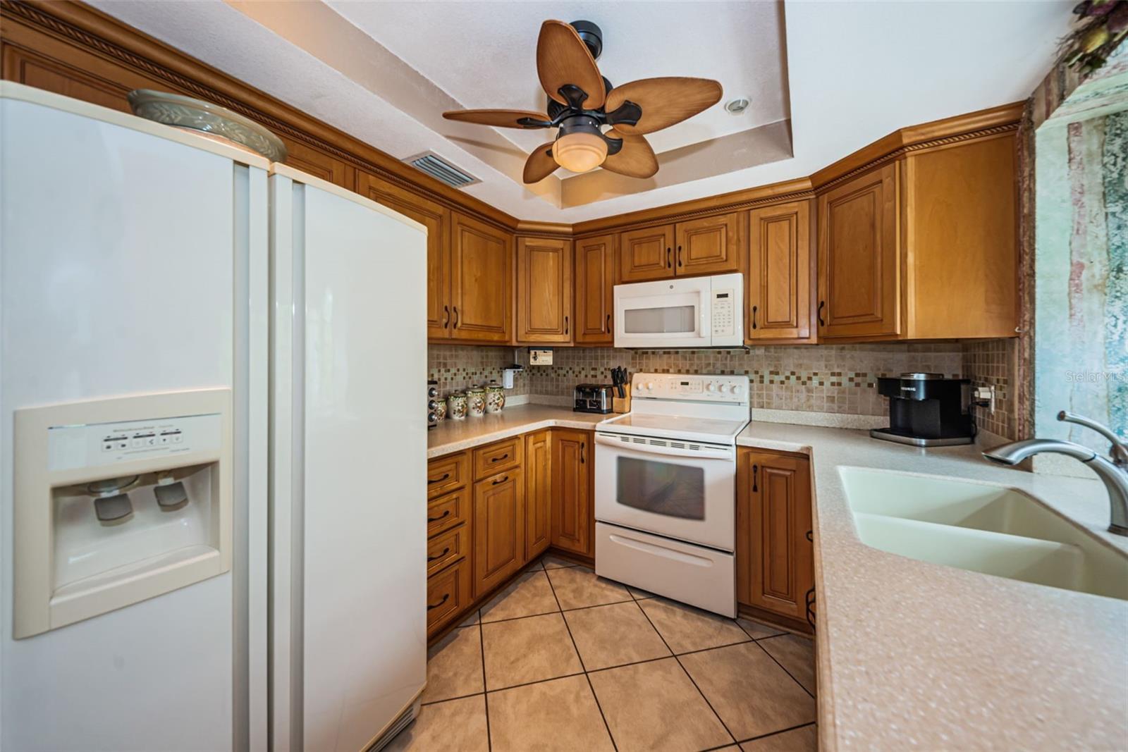 LANDMARK OAKS CONDO - Residential